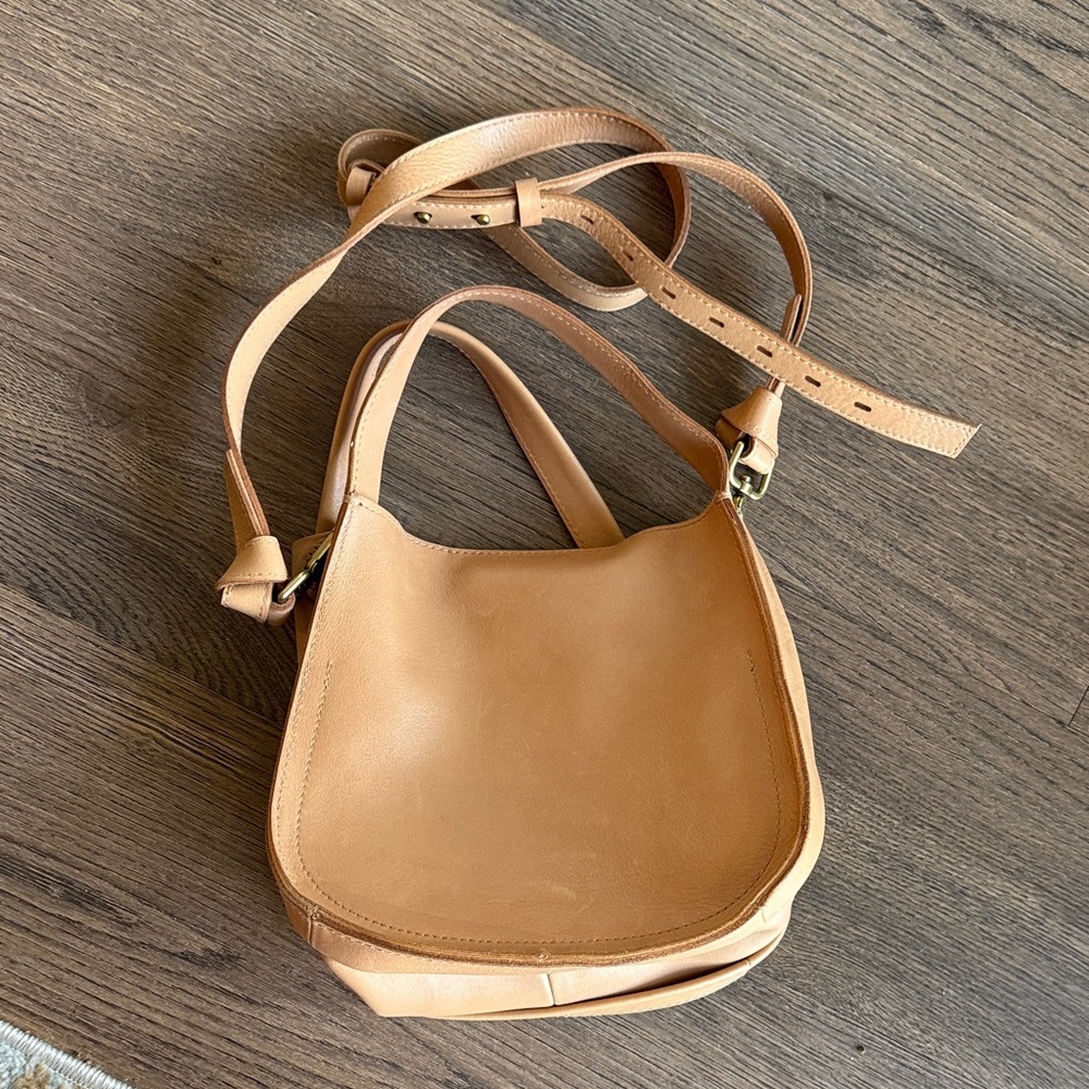 Madewell Sydney Tan Leather Crossbody Bag